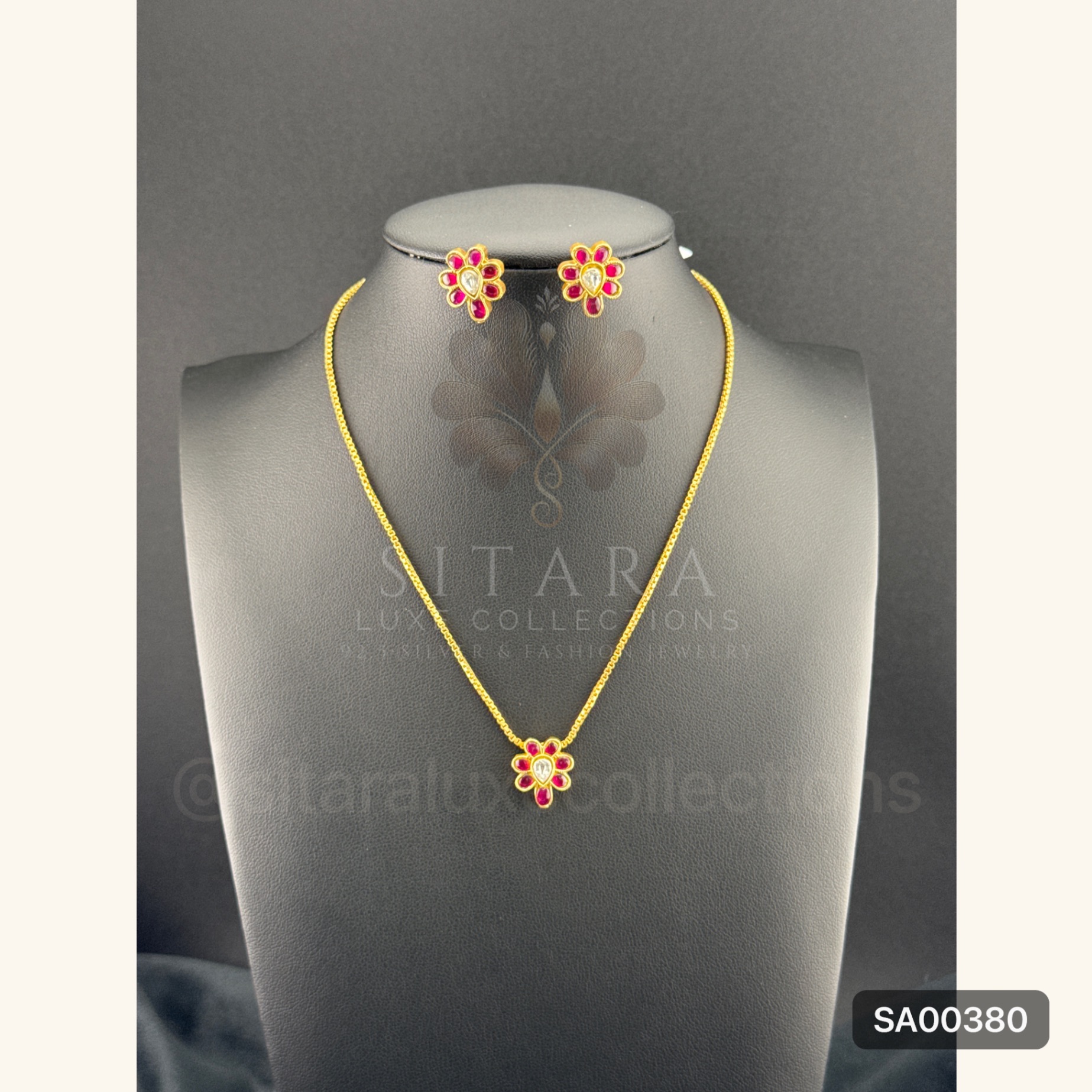 Jadau Pink Flower Chain Set