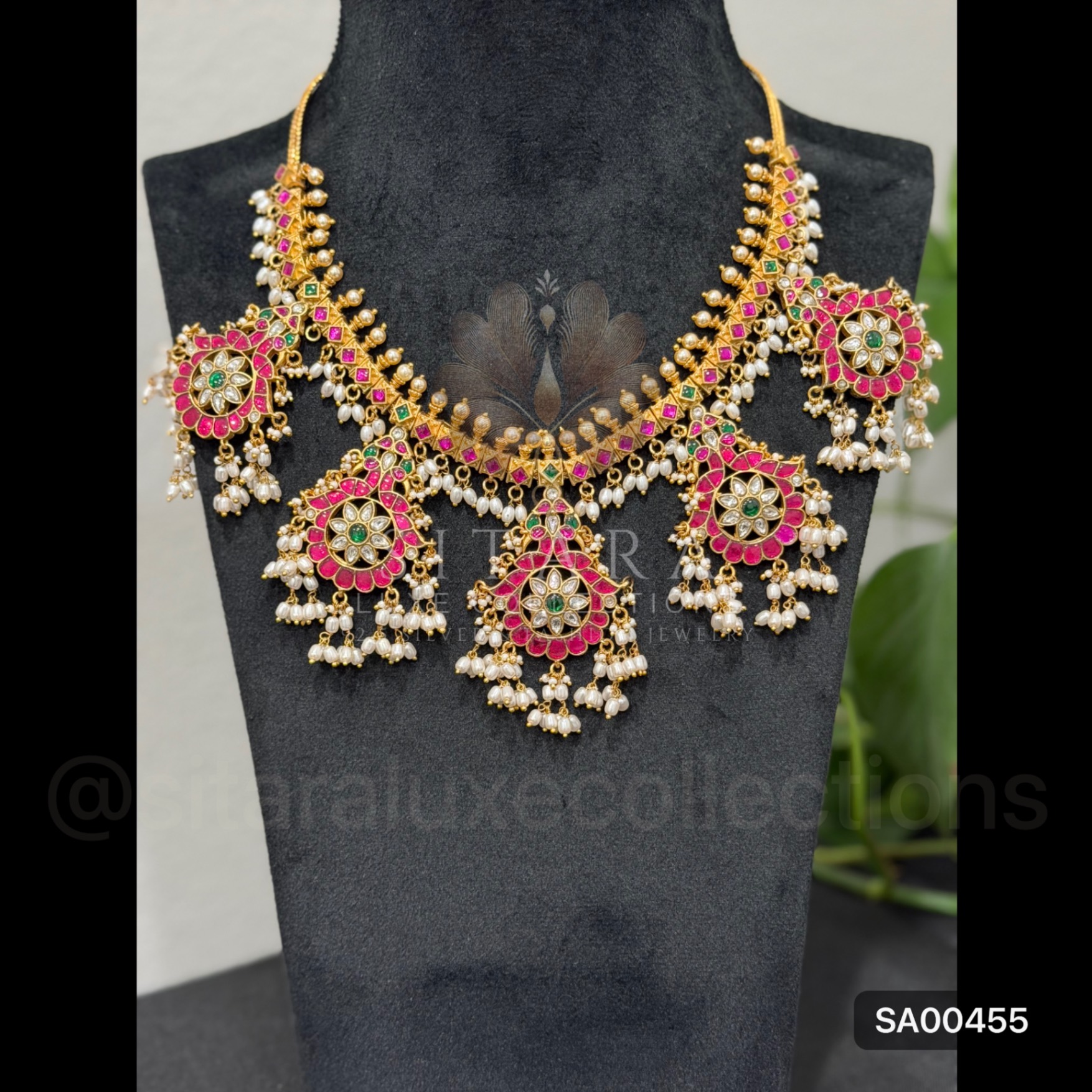 Jadau Kundan 5 Pendant Necklace