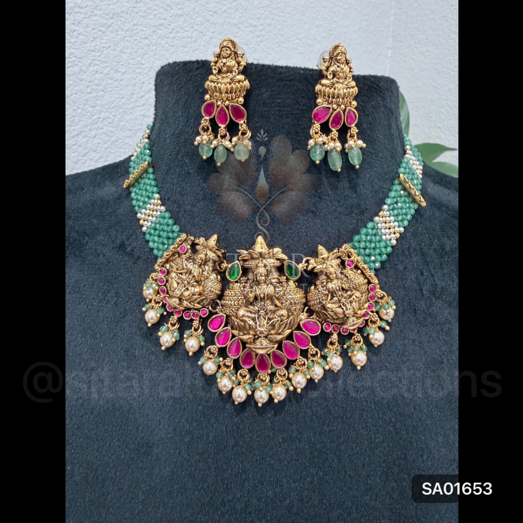 Green Beads Lakshmi Set