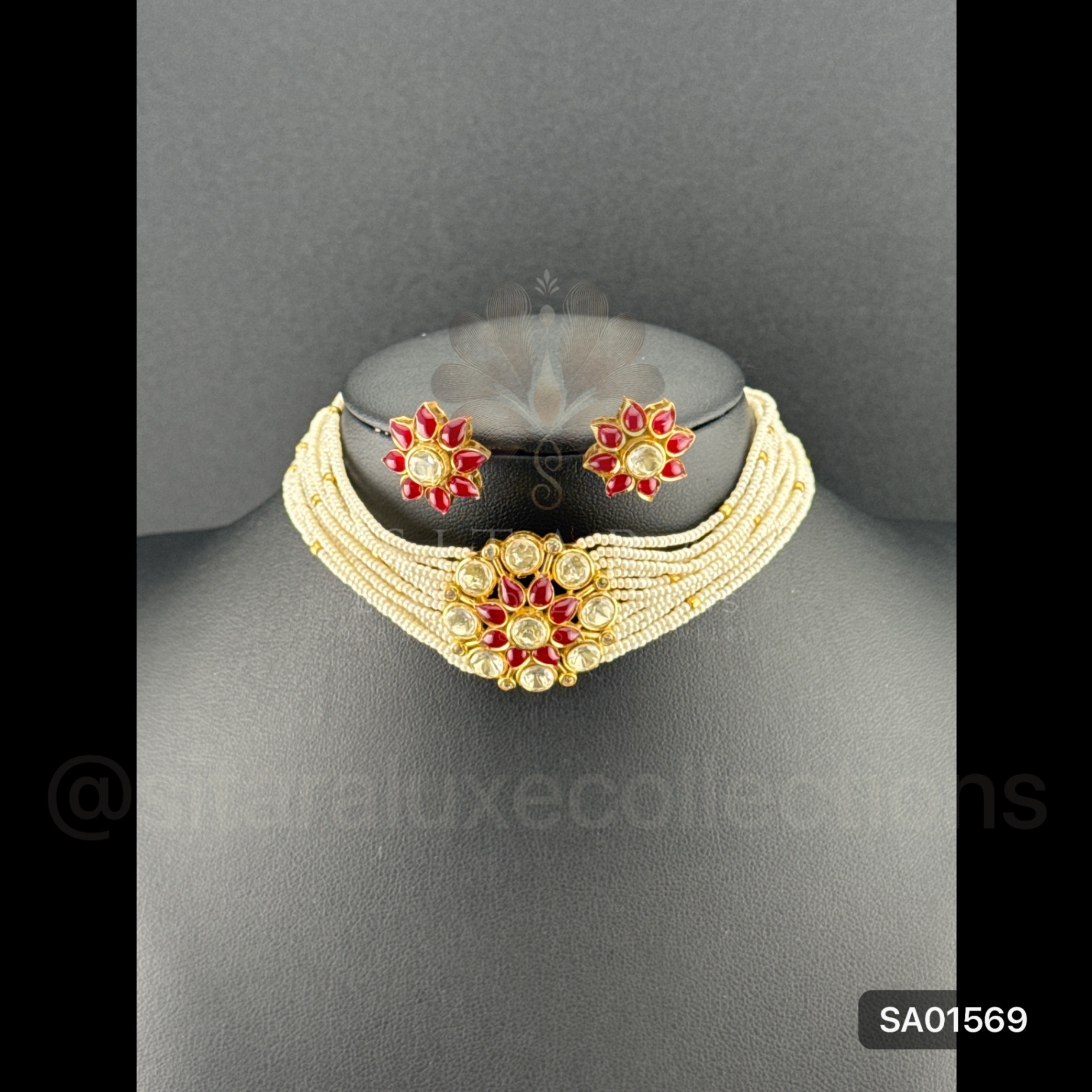 Flower Choker (Green/Ruby)