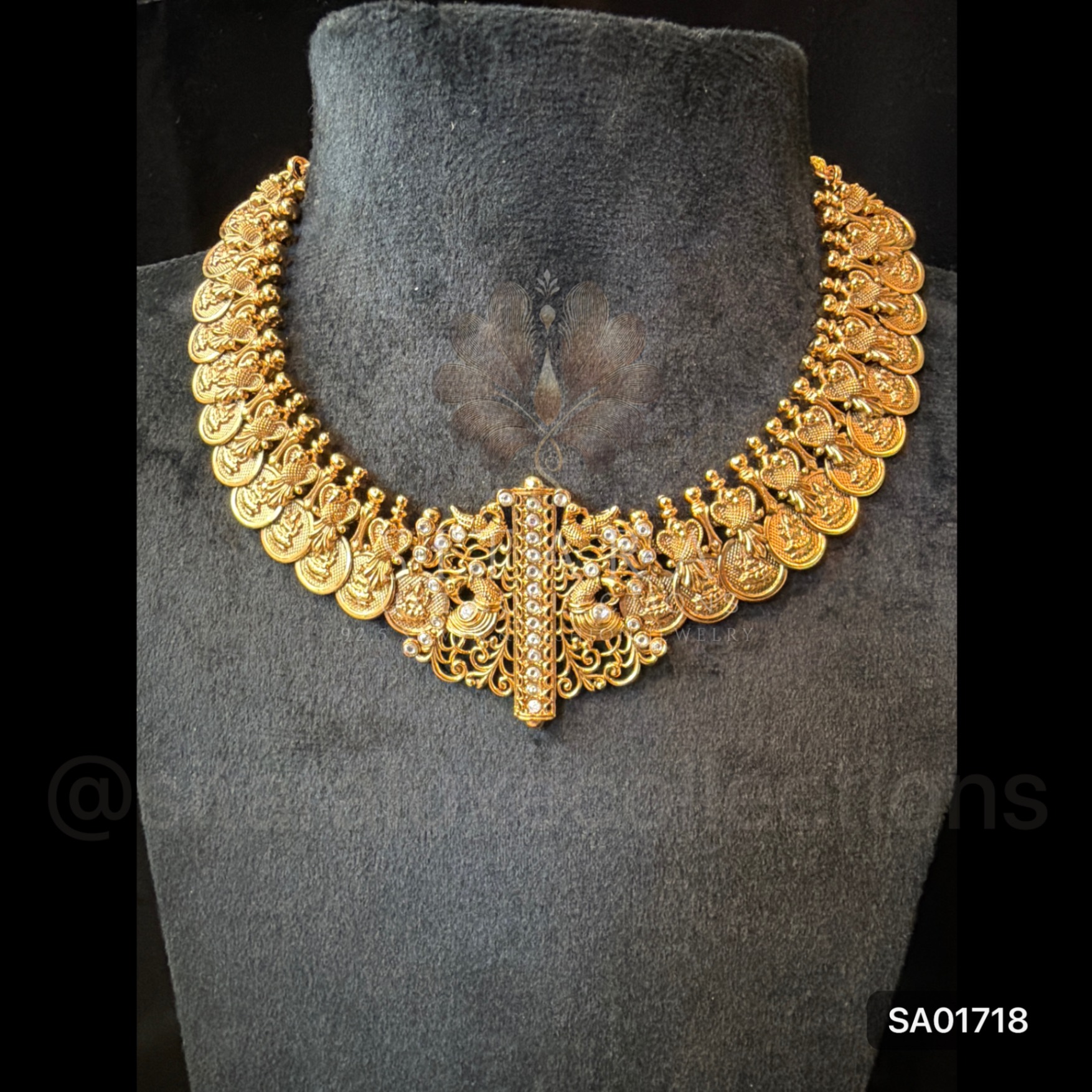 Gold Replica Kasu Peacock Set