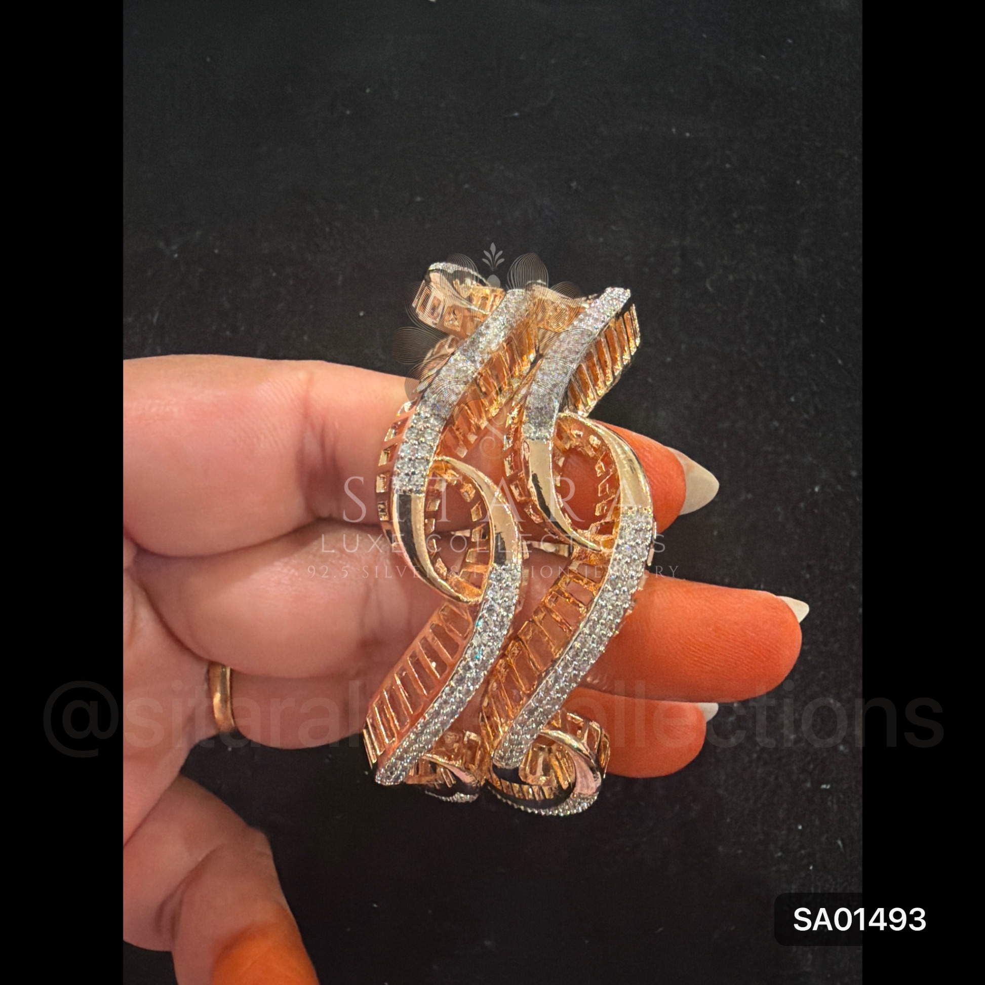 Wave Design 23.5K Micron Gold Plated