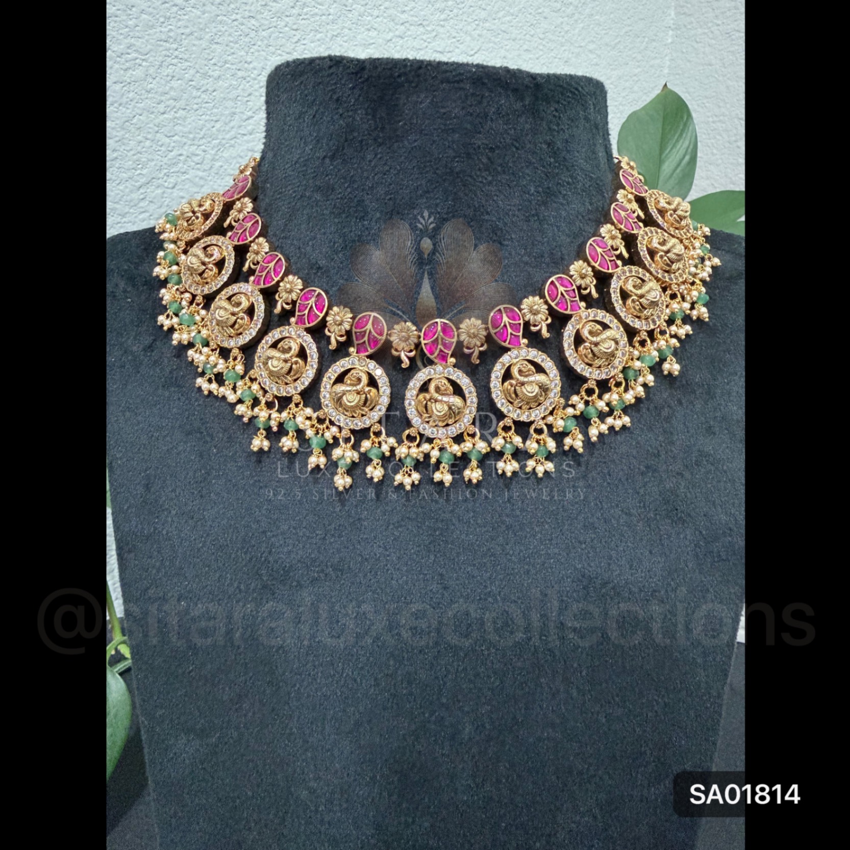 Jadau Kundan Nakshi Bottumala Set
