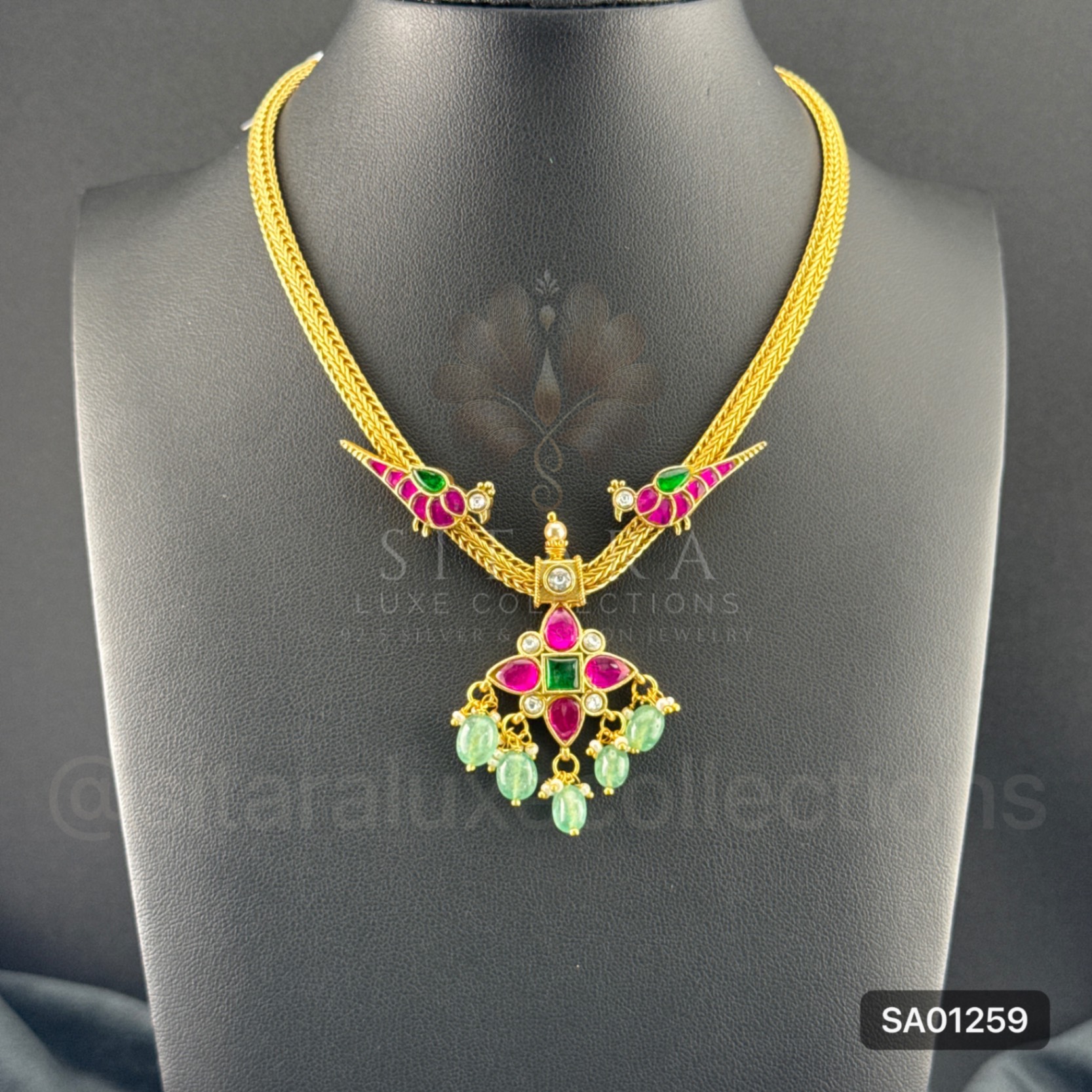 Parrot Kundan Naan Patti